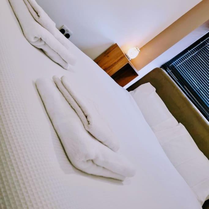 לונדון Beautiful Modern Apartment On Wick Lane מראה חיצוני תמונה